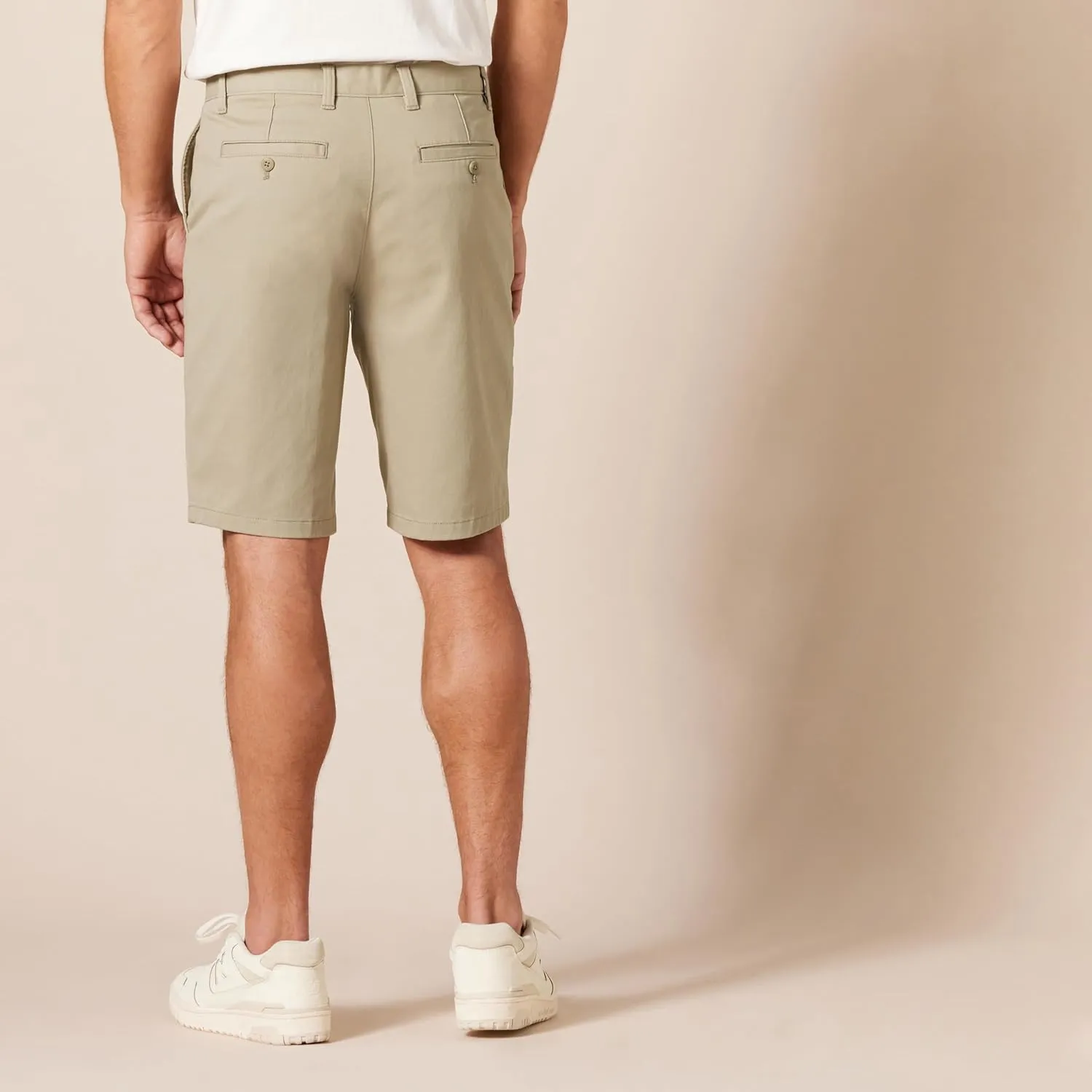Amazon Essentials Men's Slim-Fit 11" Flat-Front Comfort Stretch Chino Short
