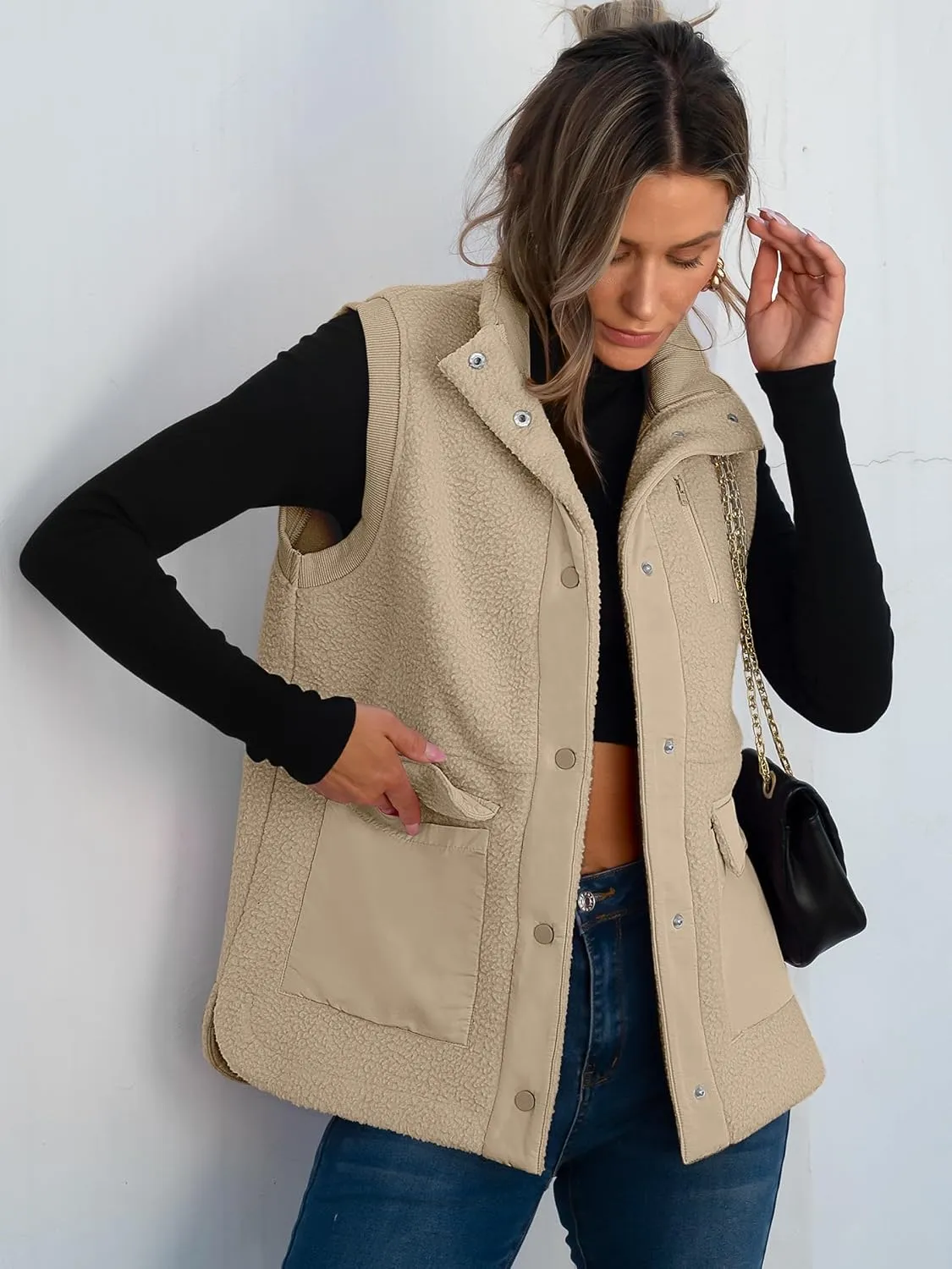 ANRABESS Womens Fuzzy Fleece Vest Sleeveless Casual Warm Button Down Sherpa Jackets Outerwear With Pockets Winter Fashion