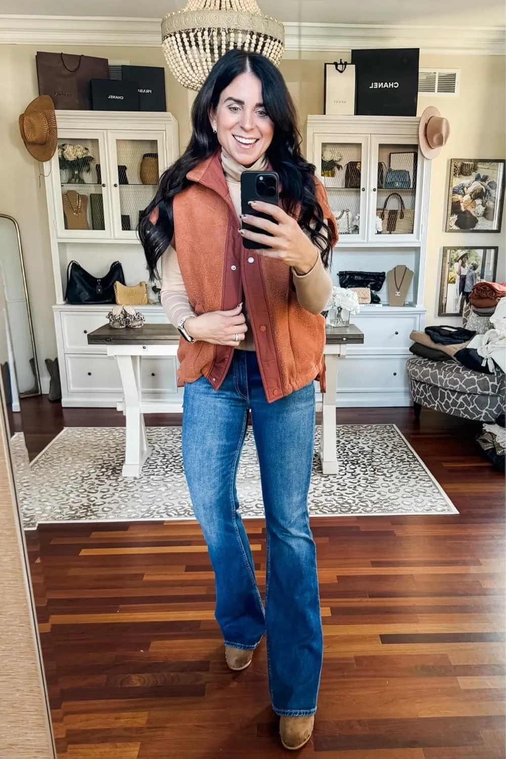 Athlisan Womens Fleece Vest Casual Sleeveless Button Down Sherpa Jacket Outerwear with Pockets