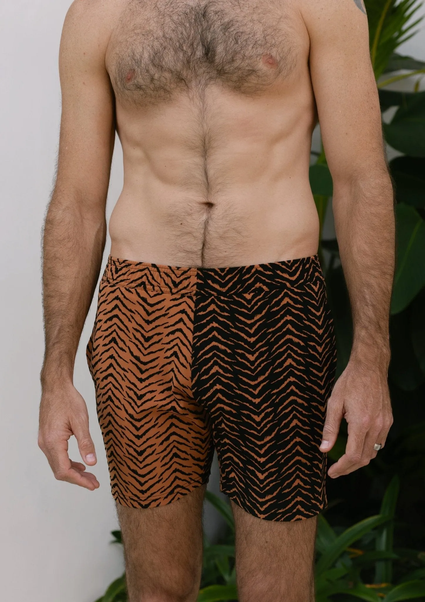 Breakers Elastic Waist Men's Short - Tiger Switch Print