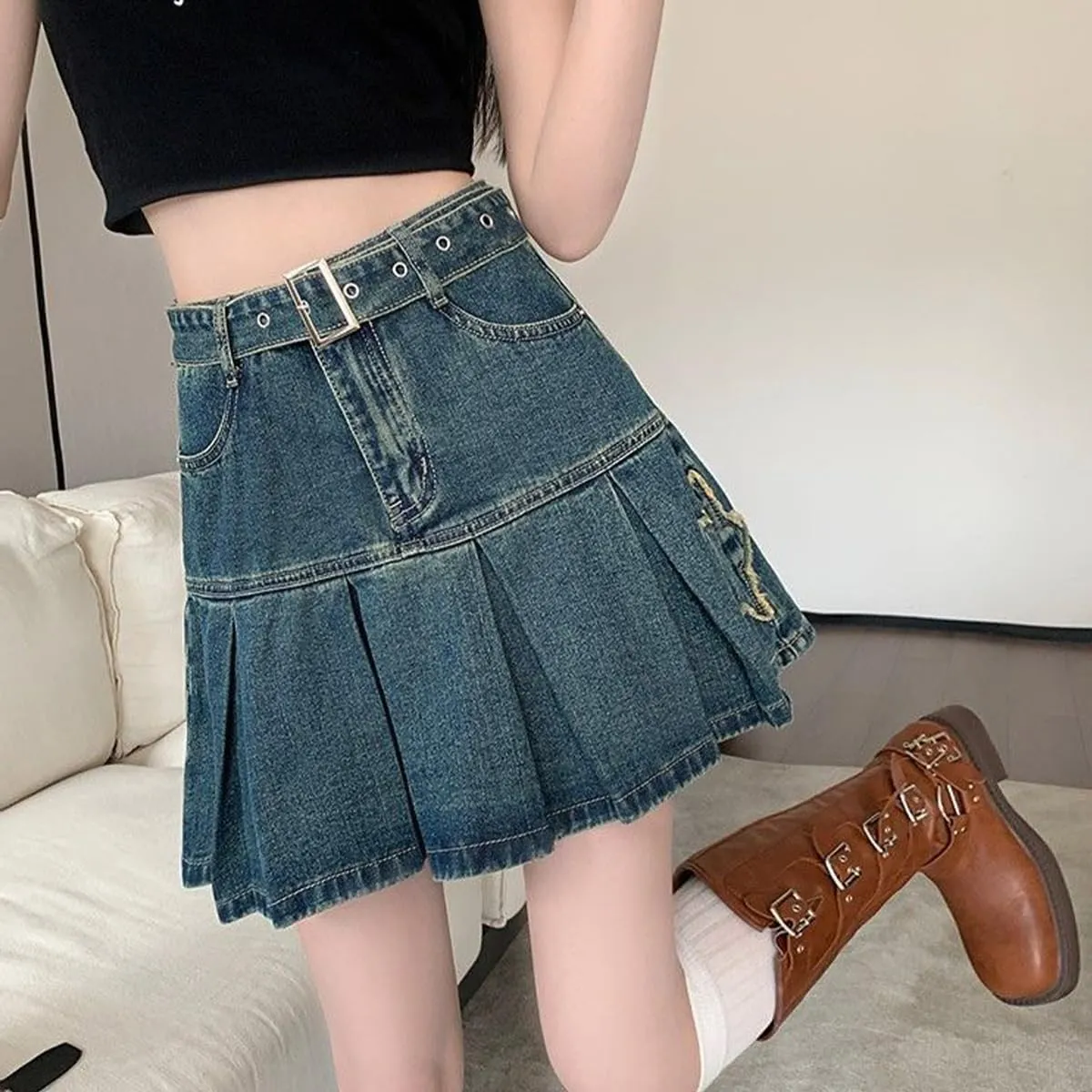 Casual Women's Denim Mini Skirt Y2K Fashion Vintage A Line High Waist Pleated Star Tassel Patch Jean Skirt