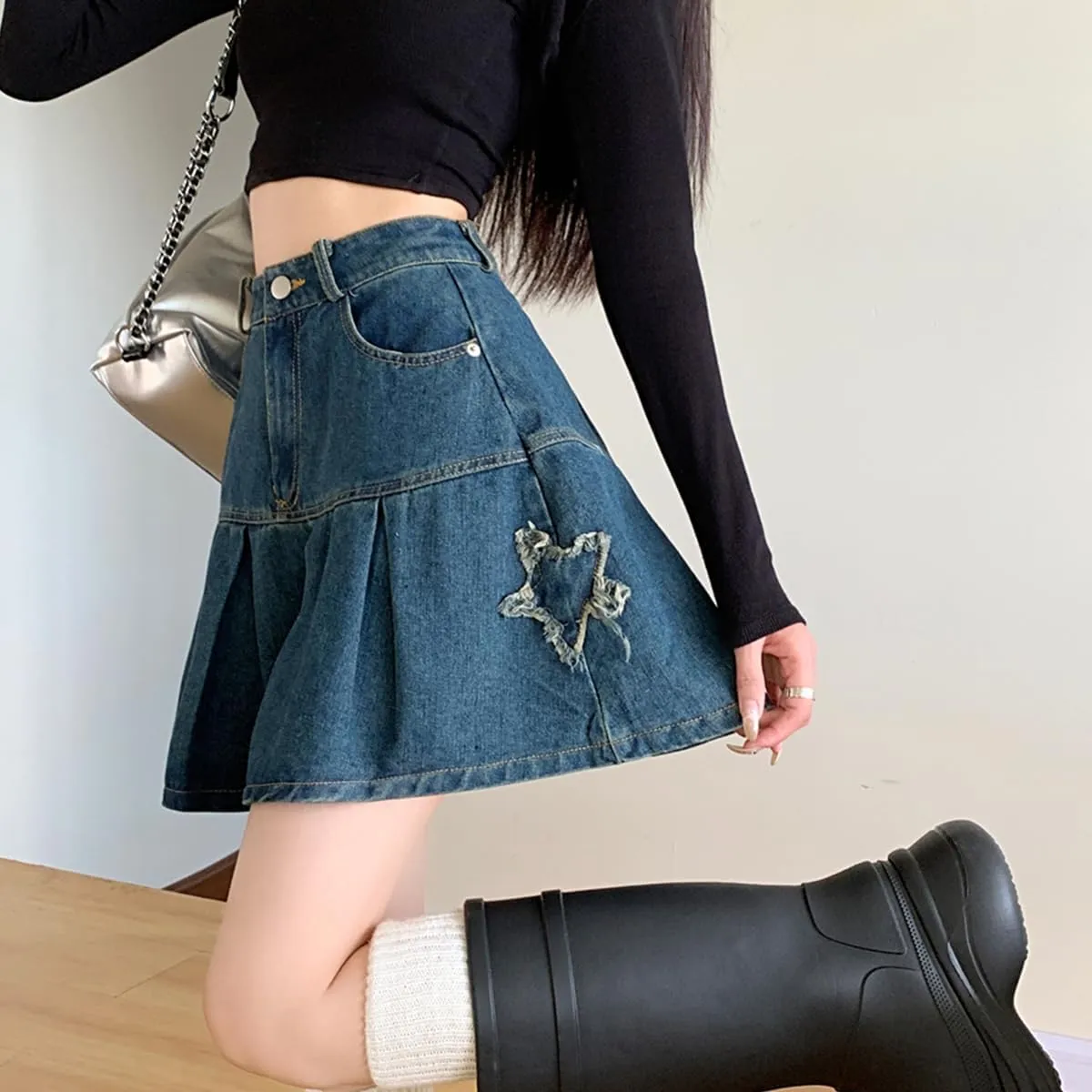 Casual Women's Denim Mini Skirt Y2K Fashion Vintage A Line High Waist Pleated Star Tassel Patch Jean Skirt