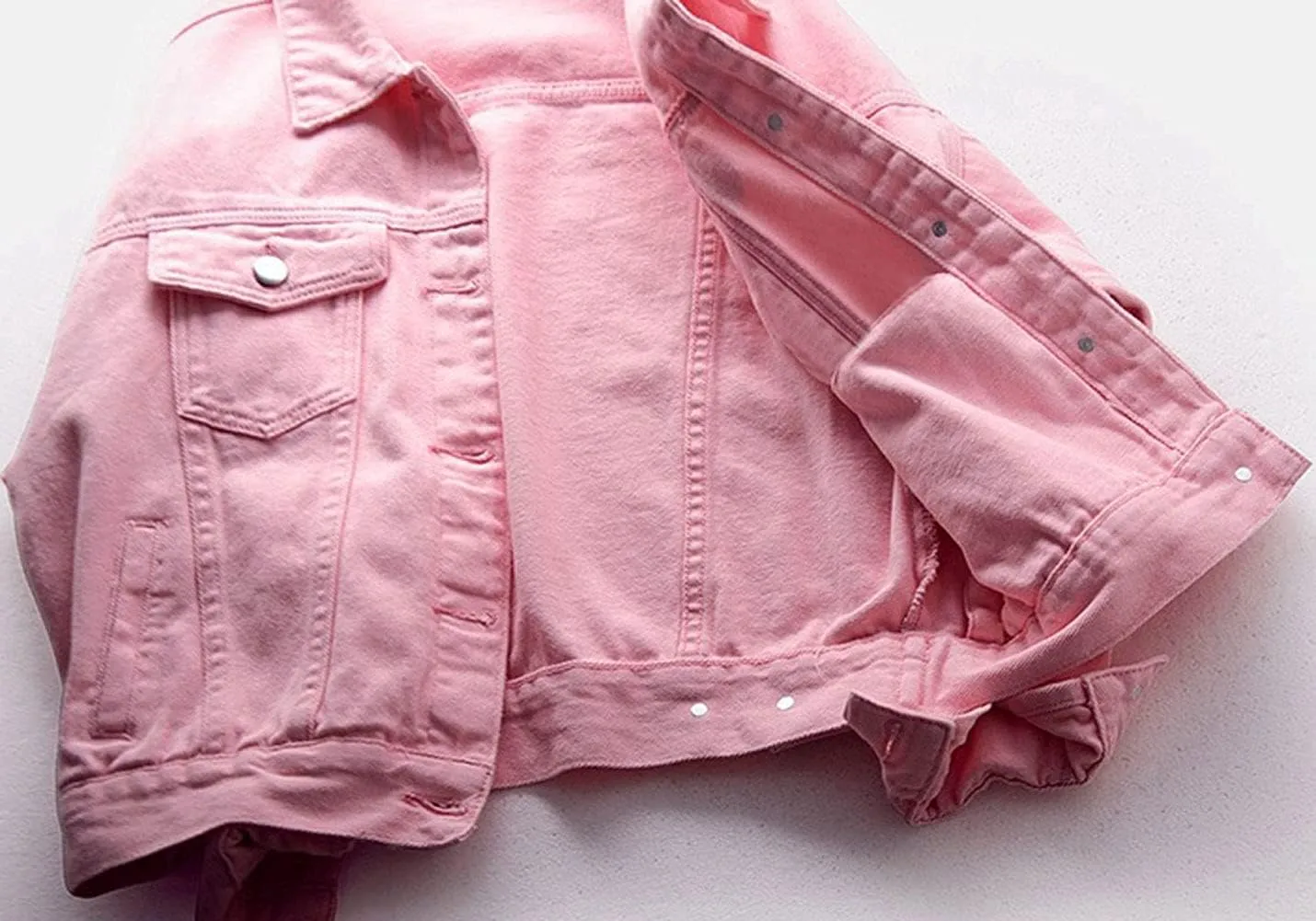 CHARTOU Women's Cute Loose Fit Button Down Long Sleeve Pockets Short Denim Jean Jacket