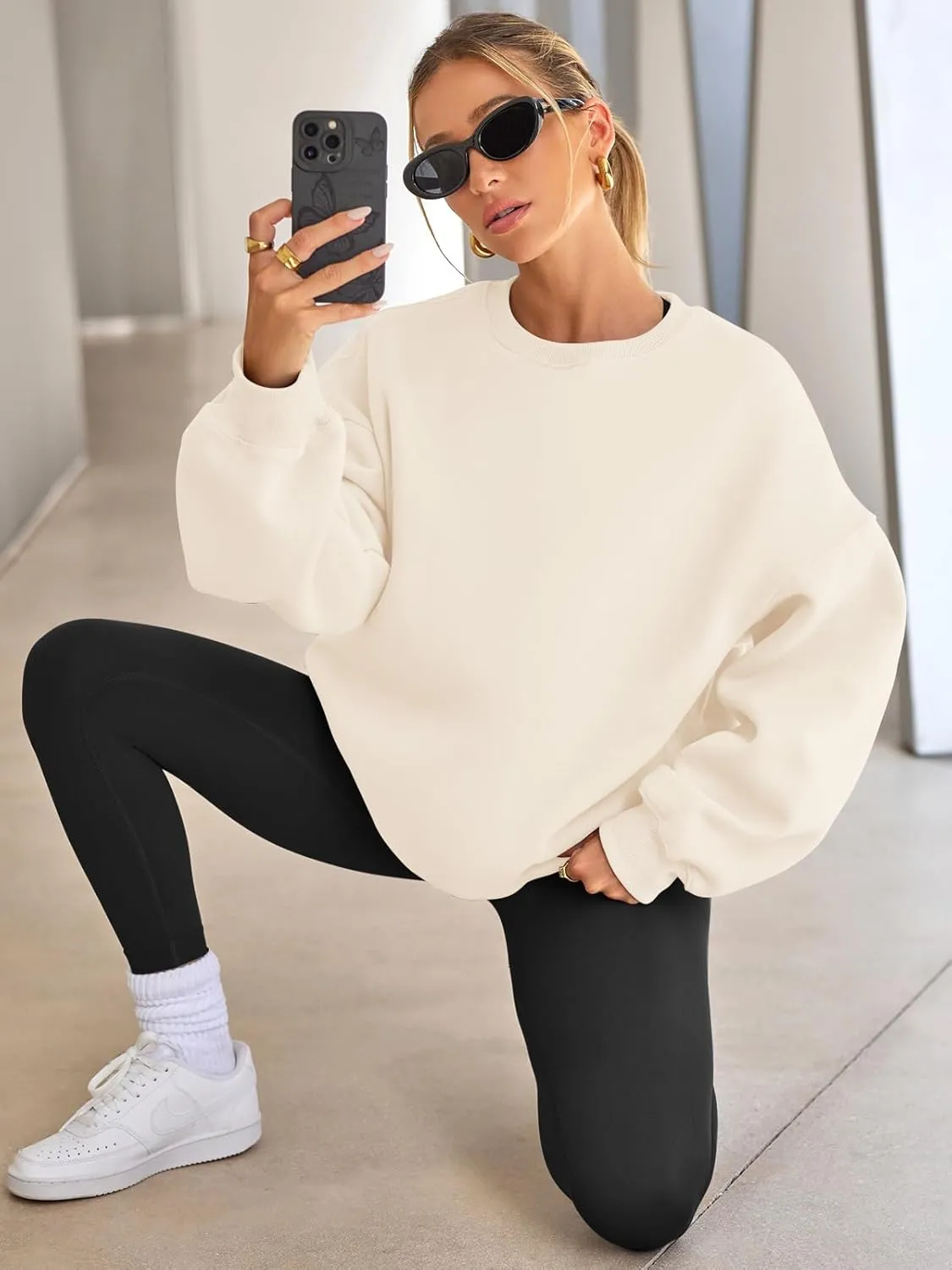 EFAN Womens Oversized Sweatshirts Hoodies Fleece Crewneck Sweaters Casual Tops Comfy Fall Fashion Outfits Winter Clothes 2025