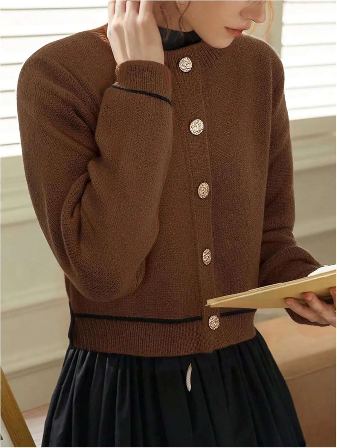 GORGLITTER Women's Elegant Button Up Cardigan Sweaters Casual Cropped Knitted Sweater Chunky Open Front Outerwear