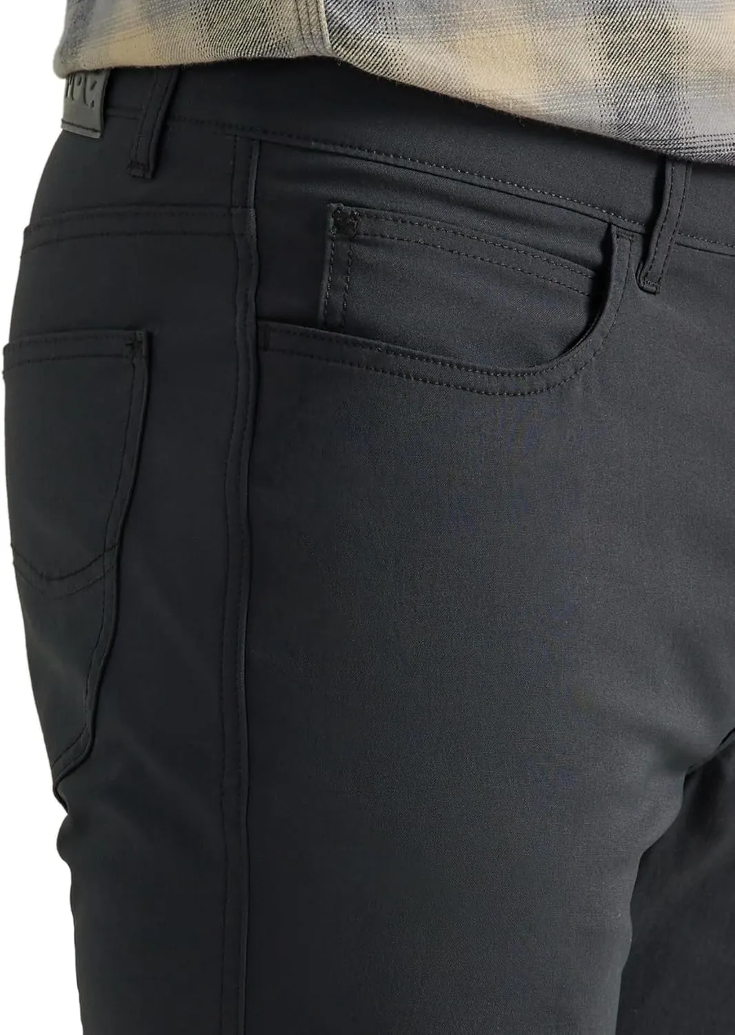 Lee Men's Extreme Motion 5 Pocket Synthetic Straight Pant