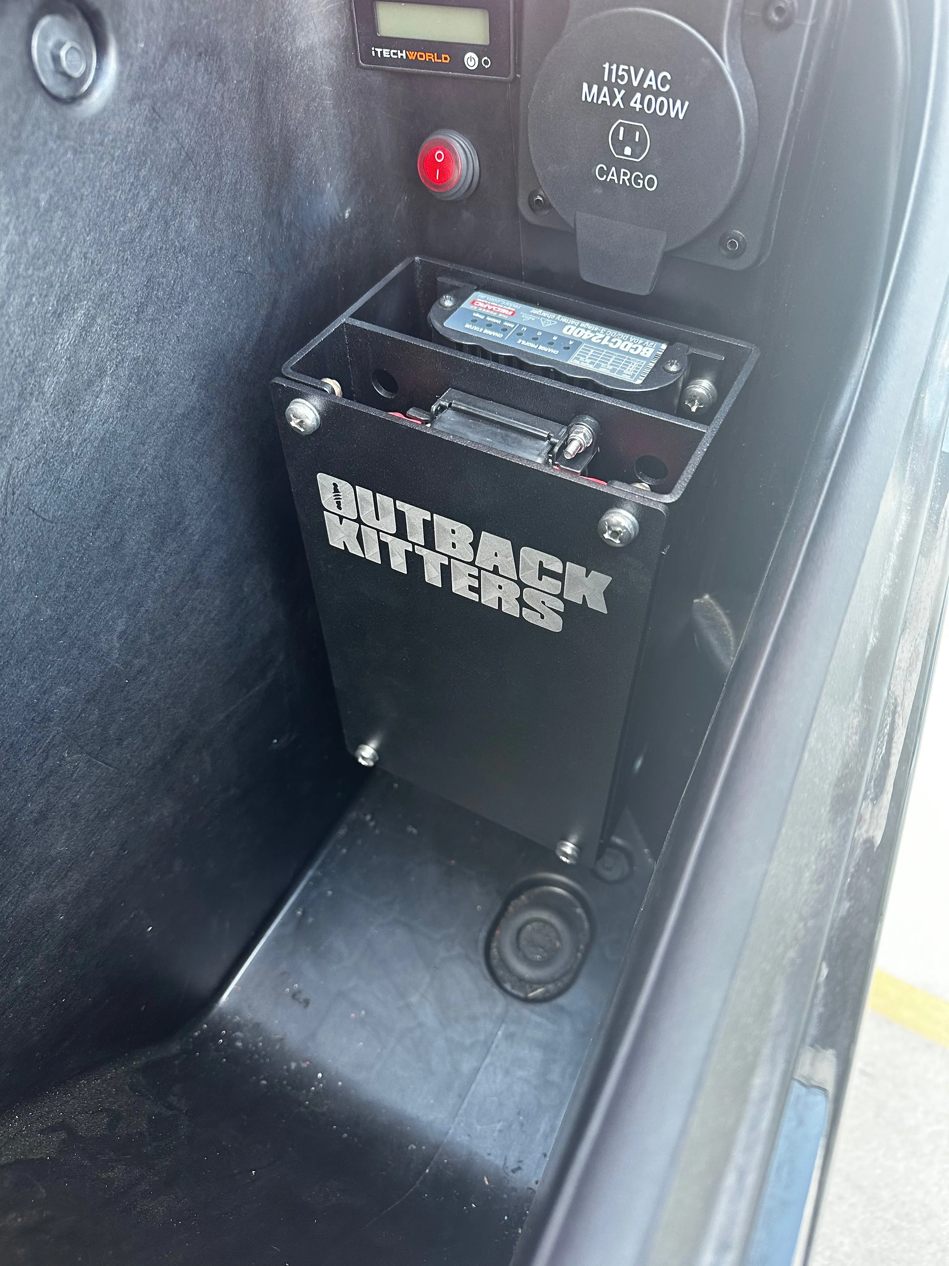 Outback Kitters BCDC / Fuse Mounting Kit