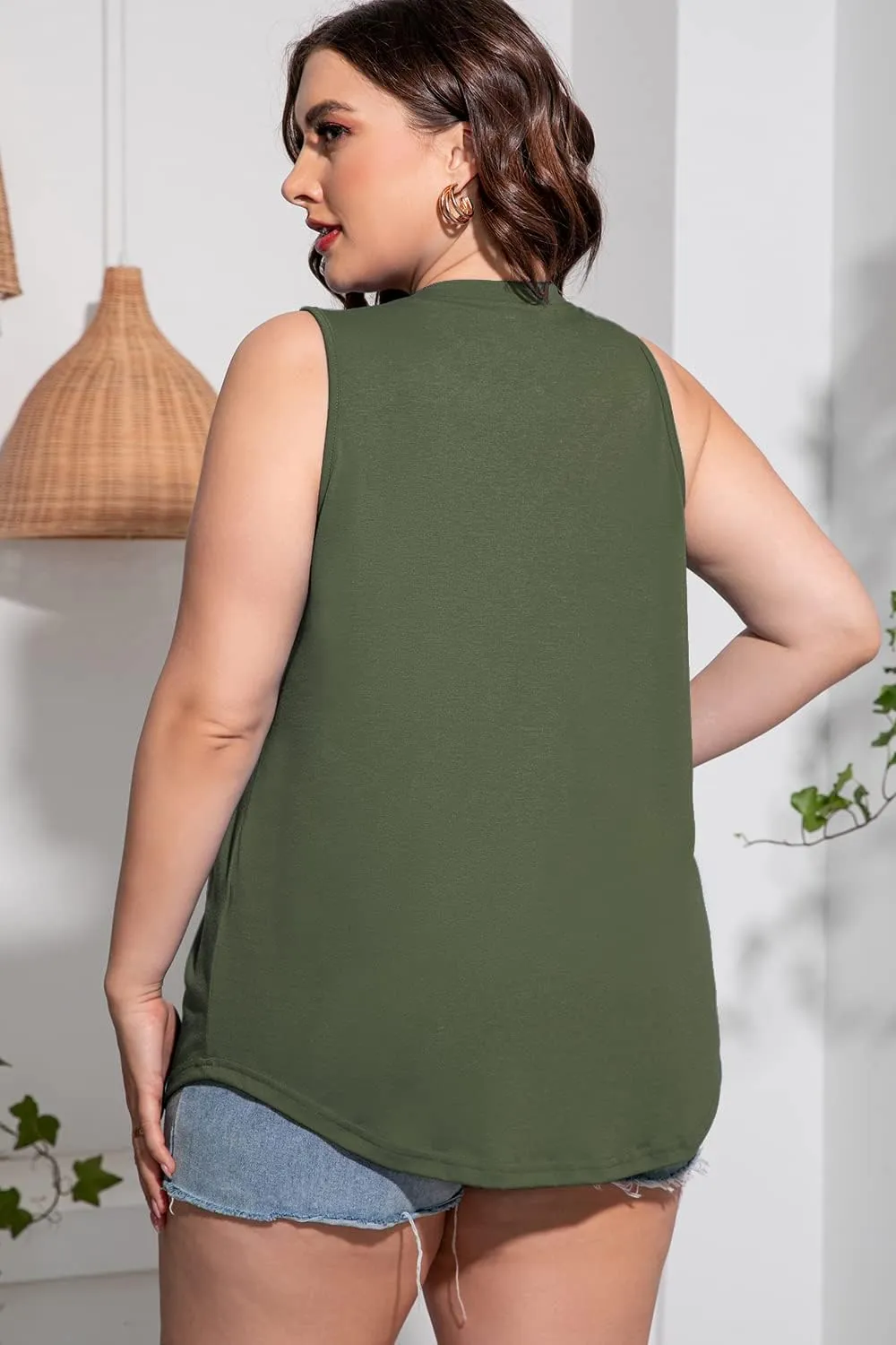 Plus Size Sleeveless Tops Women Casual Summer Sleeveless Loose Fit V Neck Ladies Basic Tshirt