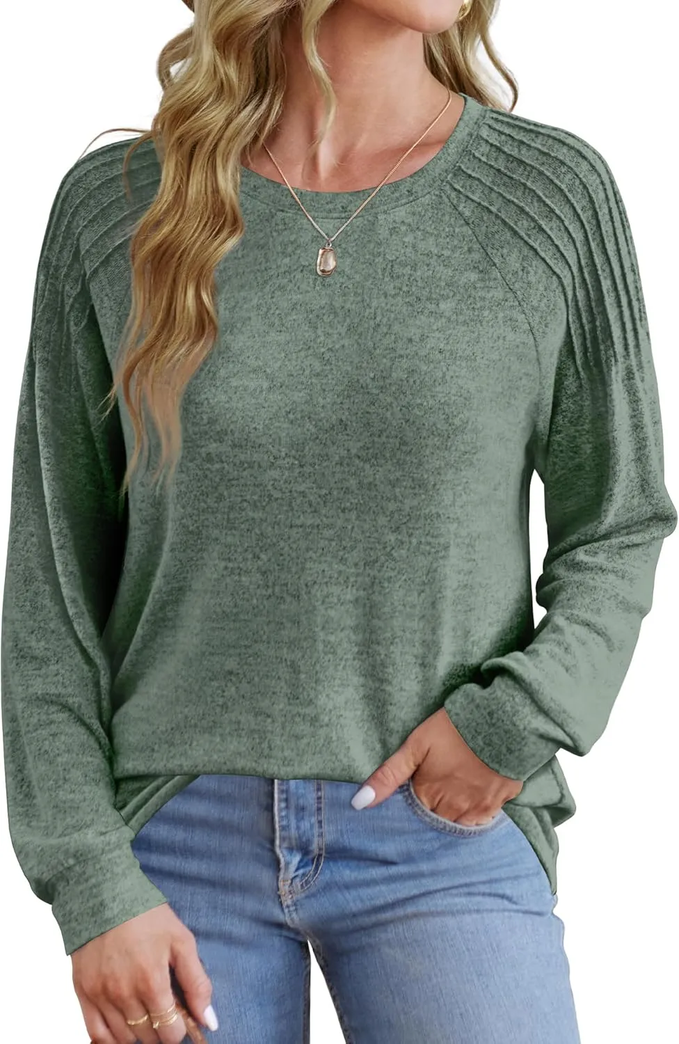 Saloogoe Sweatshirt for Women Crewneck Pleated Long Sleeve Shirts Tunic Tops Fashion Winter Clothing 2025