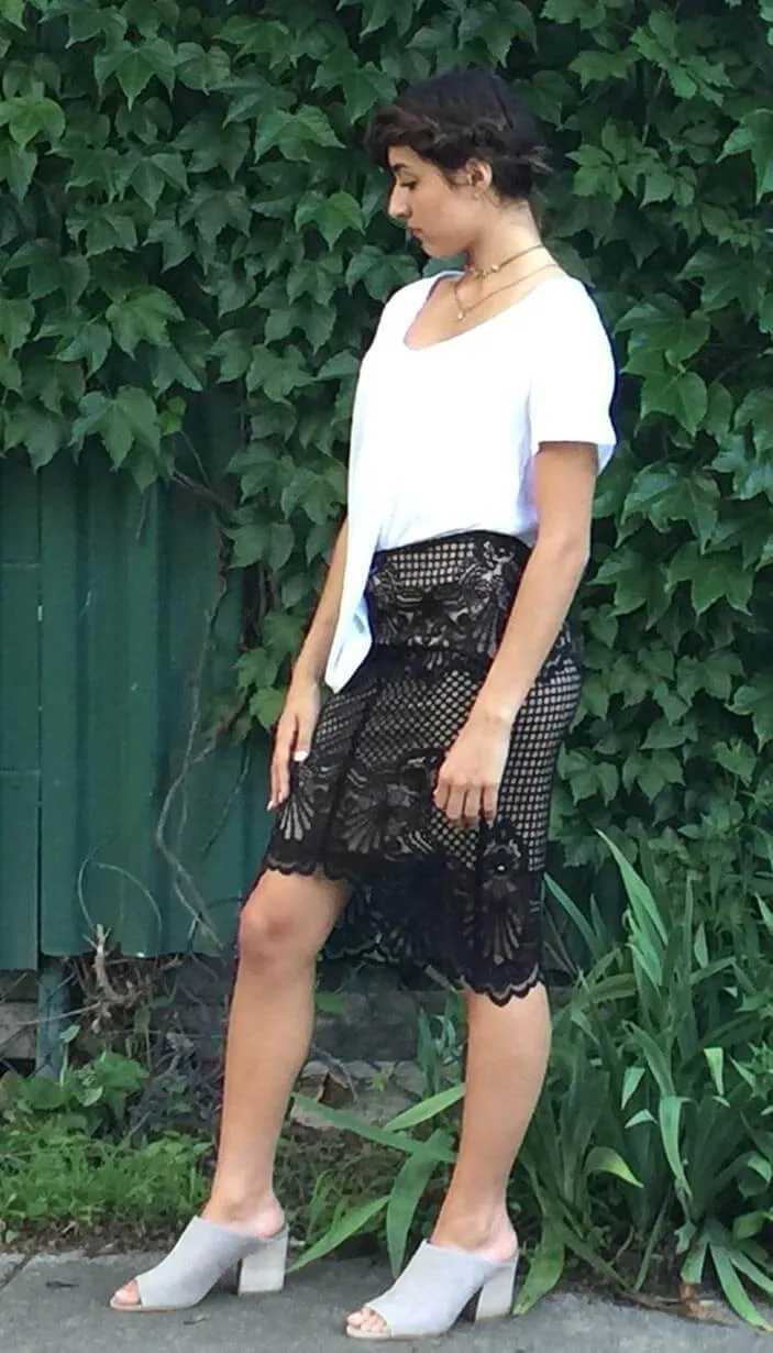 Scallop Lace Pencil Skirt
