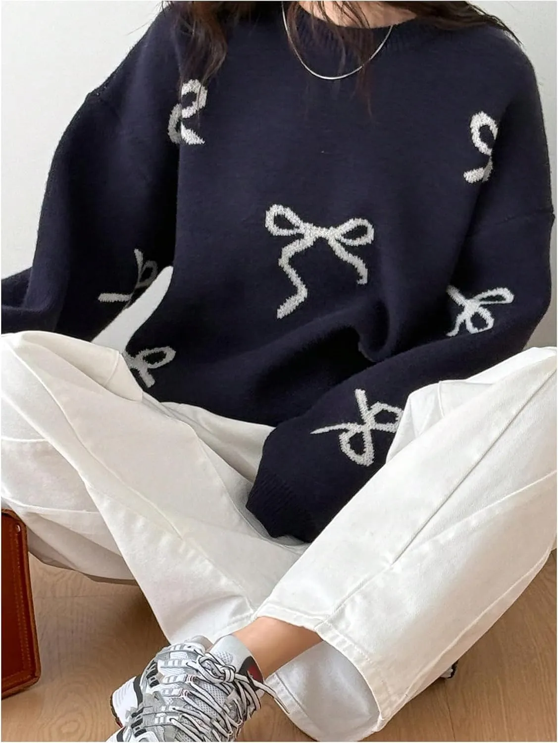 SOLY HUX Oversized Sweaters for Women Y2k Bow Print Crew Neck Drop Shoulder Long Sleeve Knit Pullover Tops