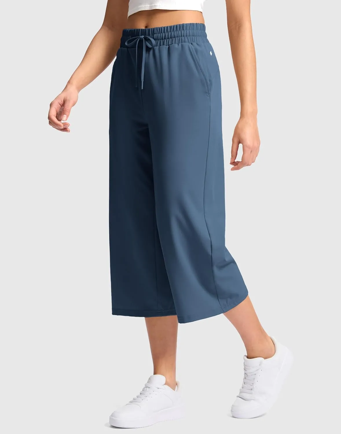 Soothfeel Women's Capri Pants Loose High Waisted Wide Leg Lightweight Travel Hiking Pants for Women Casual Summer with Pocket
