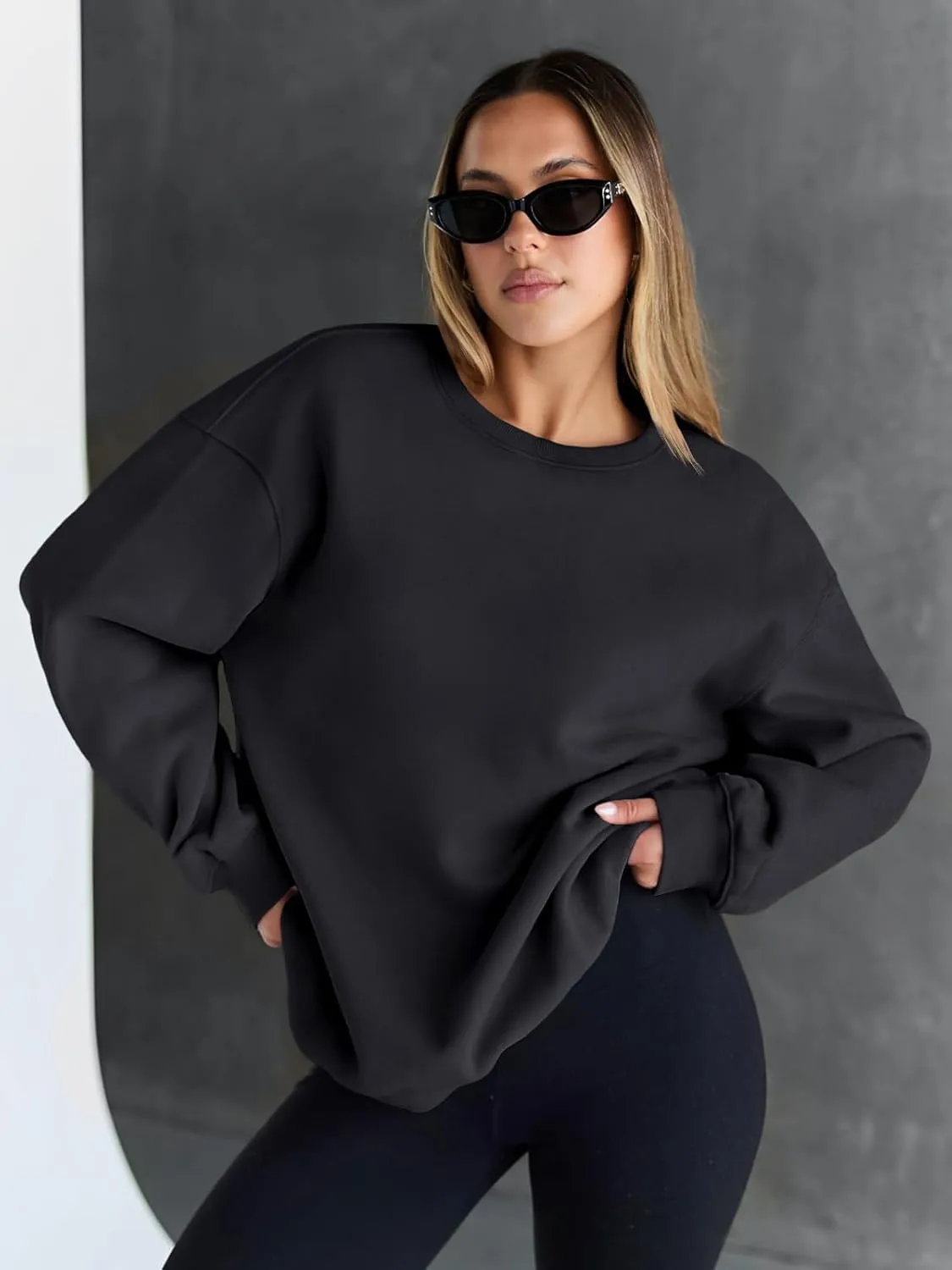 Trendy Queen Sweatshirts for Women Hoodies Oversized Crewneck Tops Sweaters Comfy Fall Winter Outfits Clothes 2025 Fashion