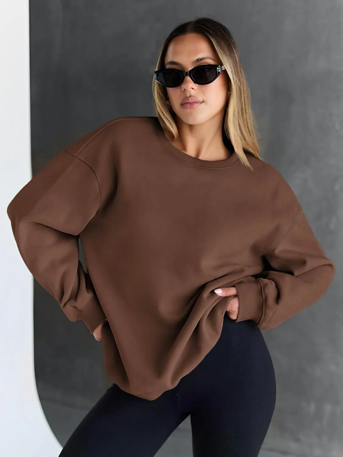 Trendy Queen Sweatshirts for Women Hoodies Oversized Crewneck Tops Sweaters Comfy Fall Winter Outfits Clothes 2025 Fashion