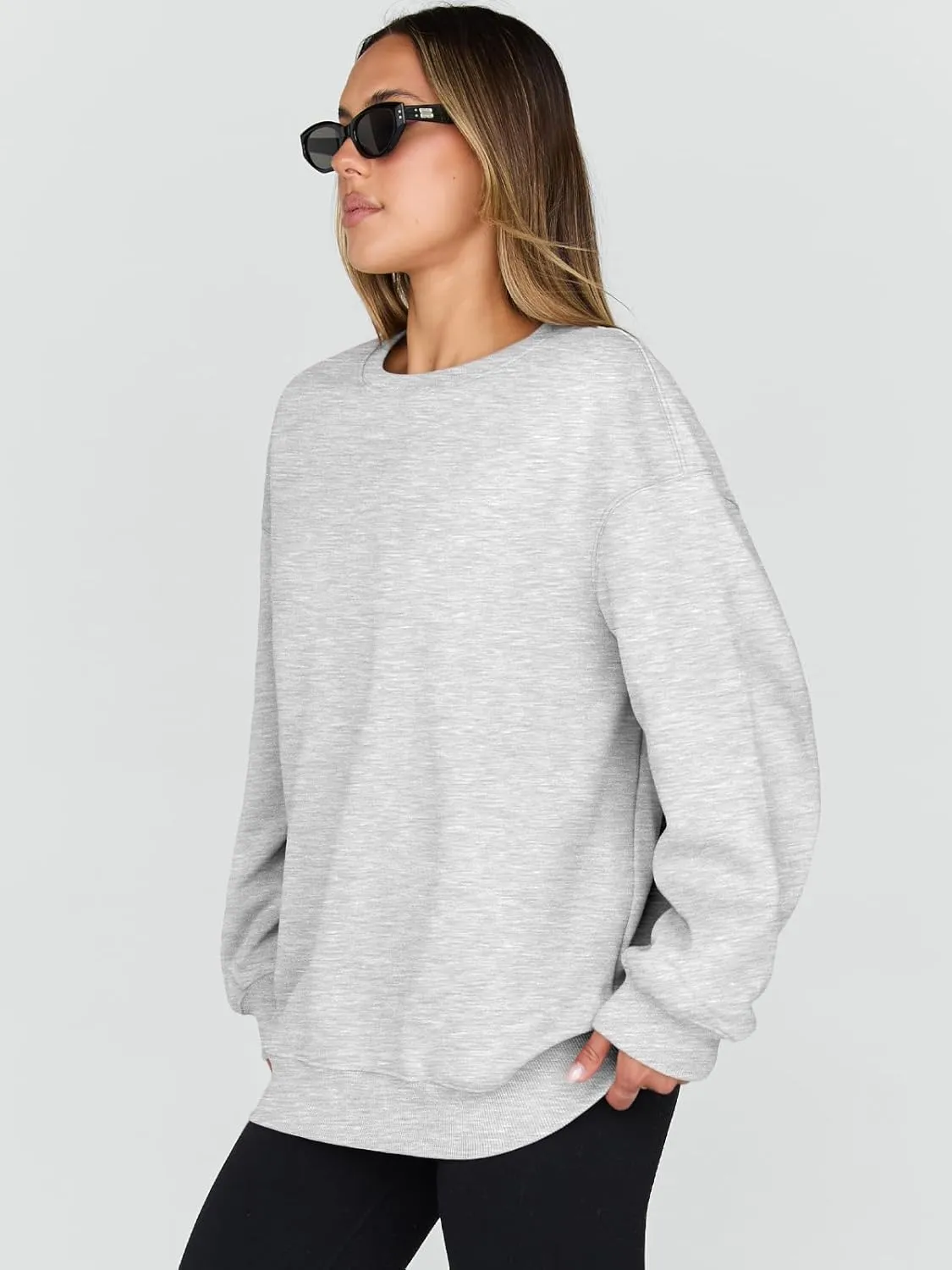 Trendy Queen Sweatshirts for Women Hoodies Oversized Crewneck Tops Sweaters Comfy Fall Winter Outfits Clothes 2025 Fashion