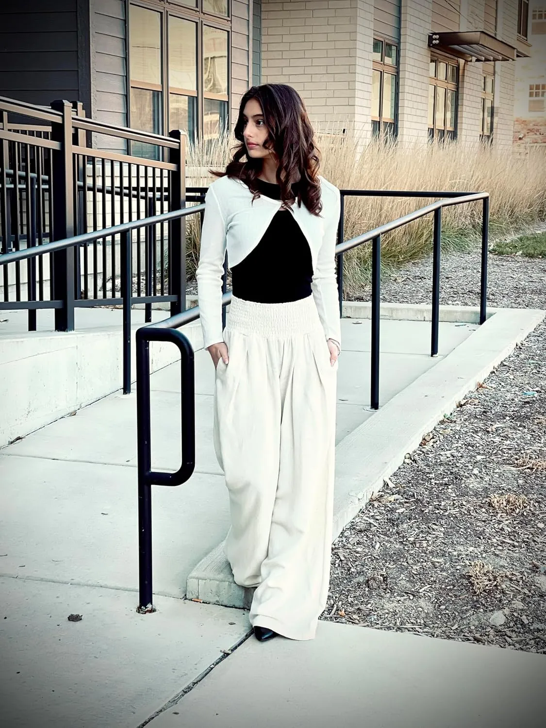 UEU Women's Linen Palazzo Pants Wide Leg High Waisted Lounge Casual Beach Pants with Pockets