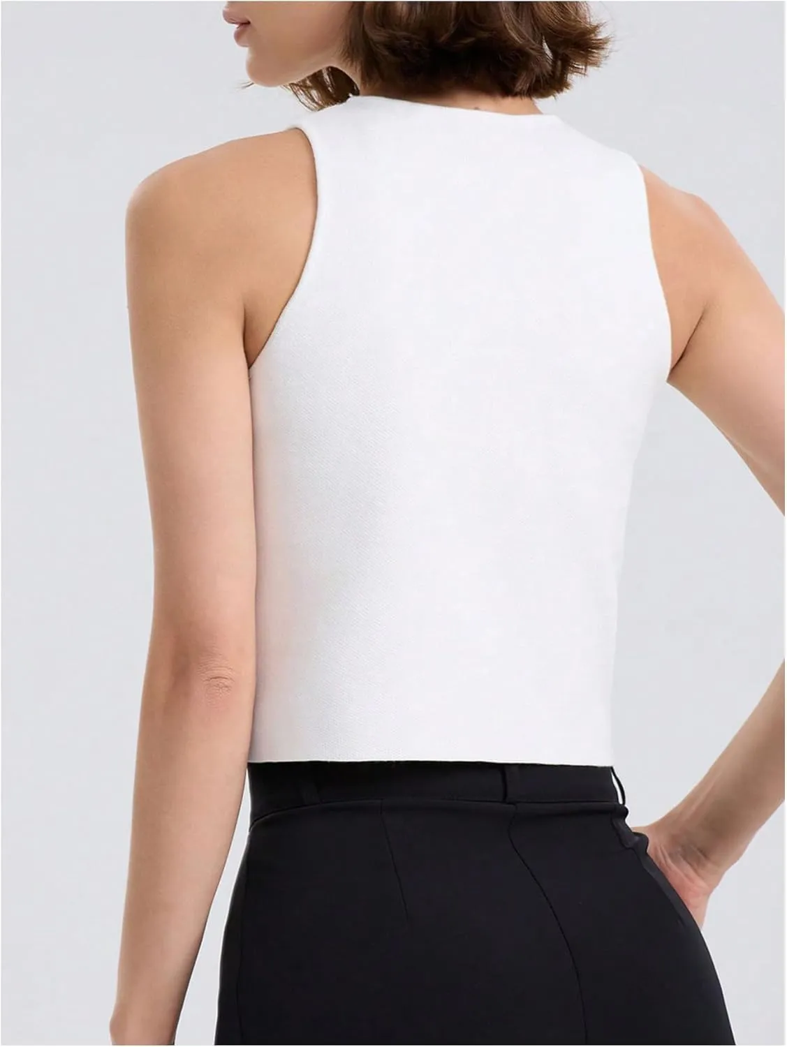 Verdusa Women's Button Down Split Sweater Vests Old Money Crewneck Sleeveless Knit Crop Tops