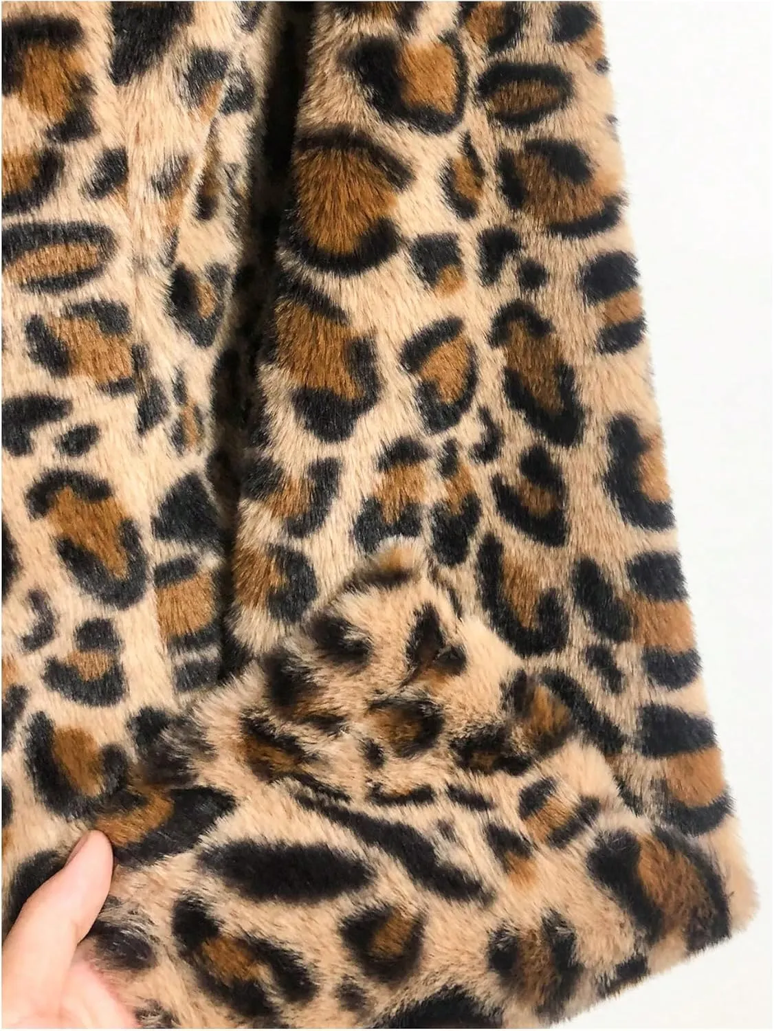 WDIRARA Women's Leopard Faux Fur Coat Long Sleeve Fuzzy Outerwear Warm Jacket