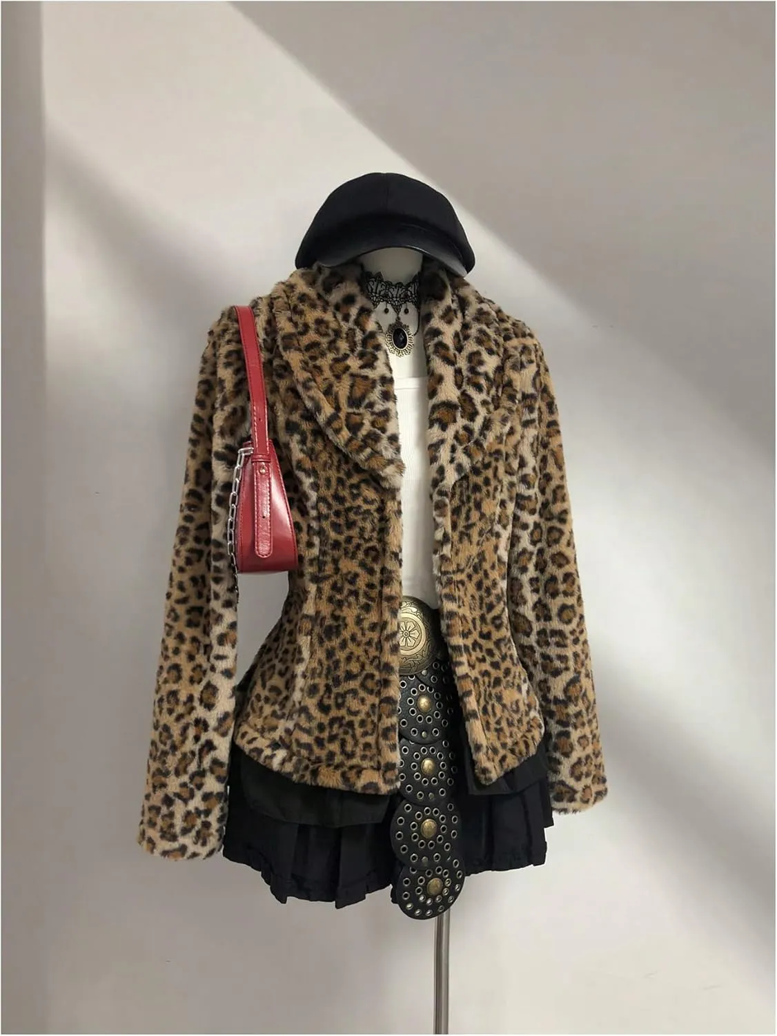 WDIRARA Women's Leopard Faux Fur Coat Long Sleeve Fuzzy Outerwear Warm Jacket