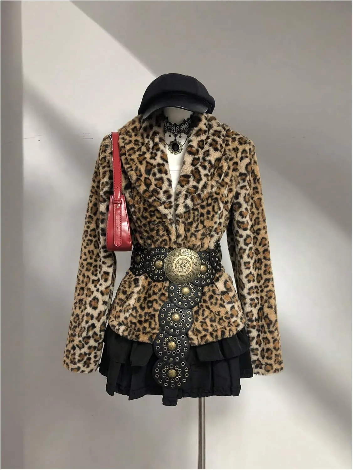 WDIRARA Women's Leopard Faux Fur Coat Long Sleeve Fuzzy Outerwear Warm Jacket