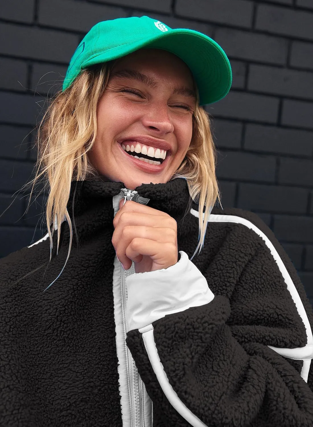 Women's Oversized Fleece Sweatshirt Long Sleeve Half Zip Sherpa Hoodie Fleece Pullover Top With Pockets