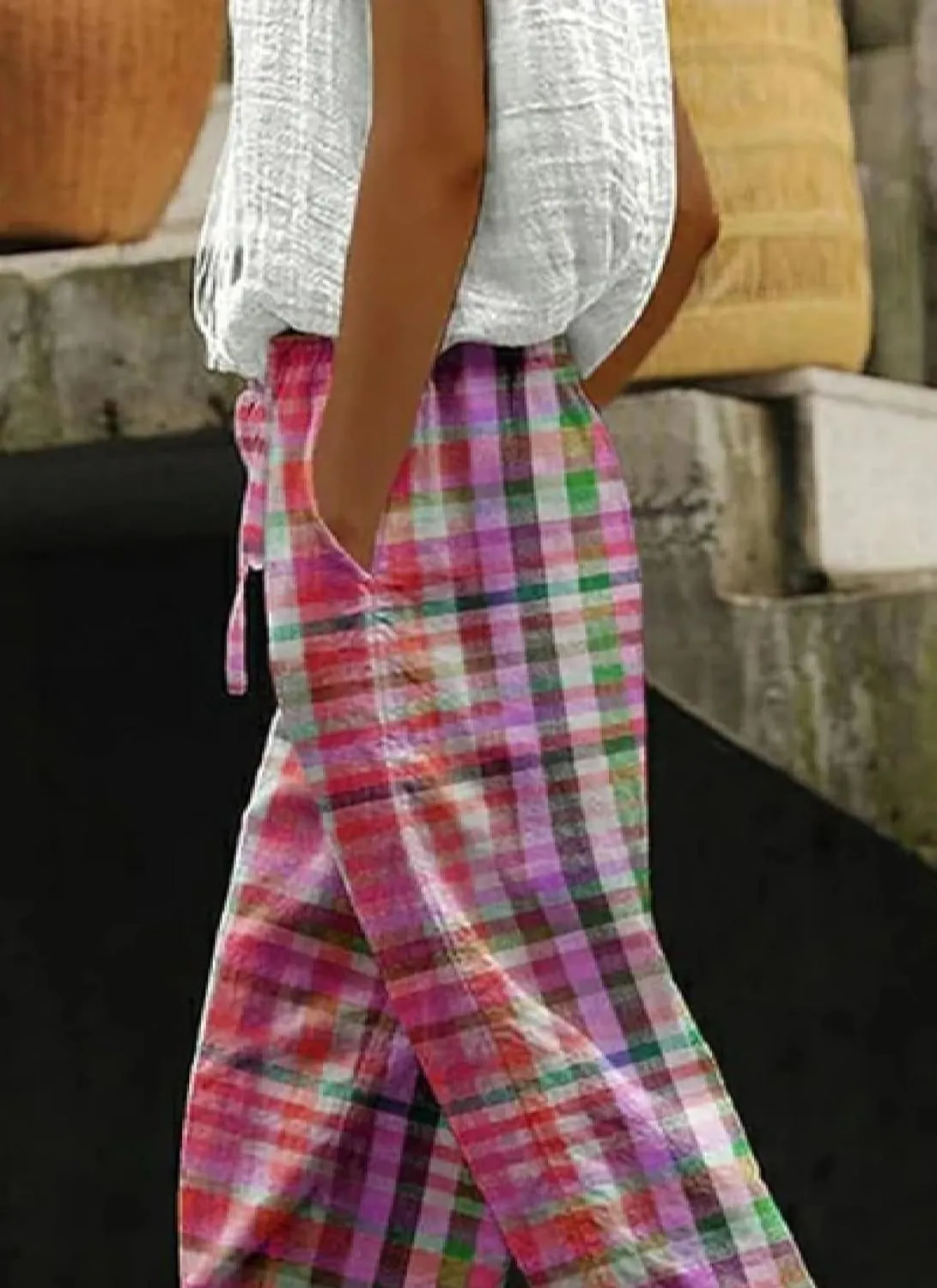 Womens Stylish Loose Fit Colorful Plaid Pants Wide-Leg Style with Pockets 2025 Fashion Outfits