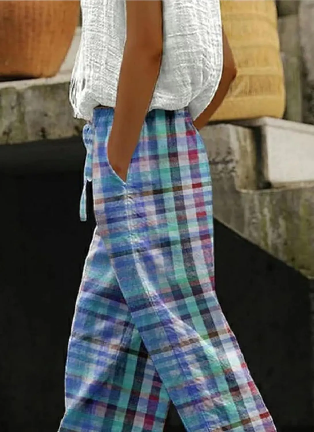 Womens Stylish Loose Fit Colorful Plaid Pants Wide-Leg Style with Pockets 2025 Fashion Outfits
